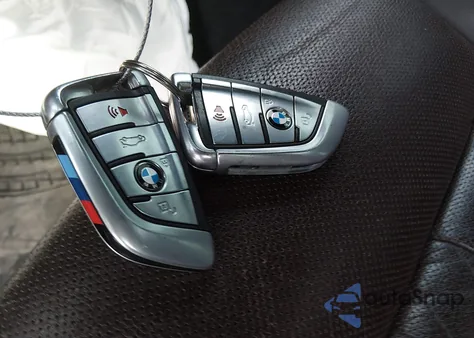 2018 BMW Alpina B7 xDrive из США, поврежденный, VIN WBA7F2C53JB238606